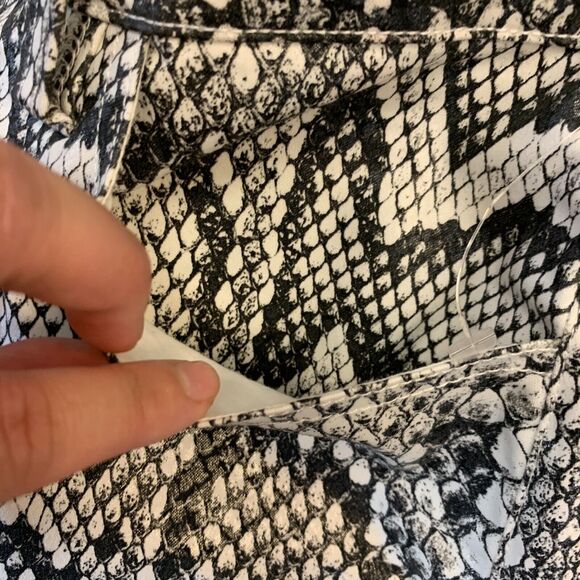 Joe's Jeans High Rise Scaled Python Snake Pants Womens 27 White Black Cigarette - Picture 10 of 16